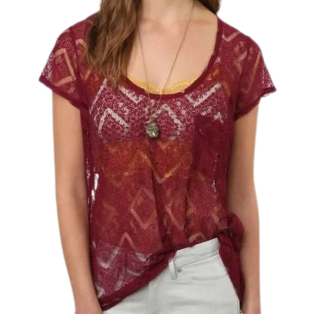 Kimchi Blue red wine Lace top small
